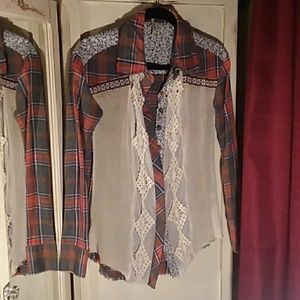 BUNDLE 5 for $20 Gimmicks BKE plaid button up